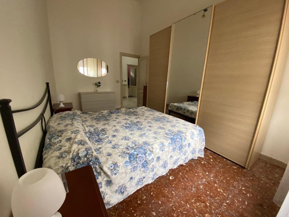 La Casa Del Pescatore Виареджо Екстериор снимка